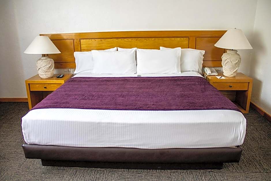 Cantalagua Inn