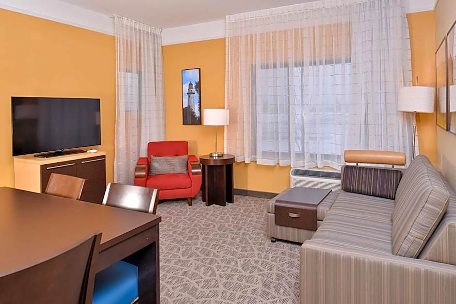 TownePlace Suites by Marriott Detroit Commerce