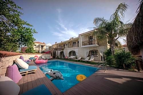 Nobela Hotel