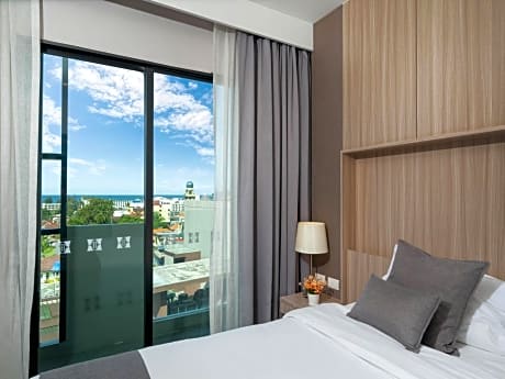 Grand Deluxe Seaview