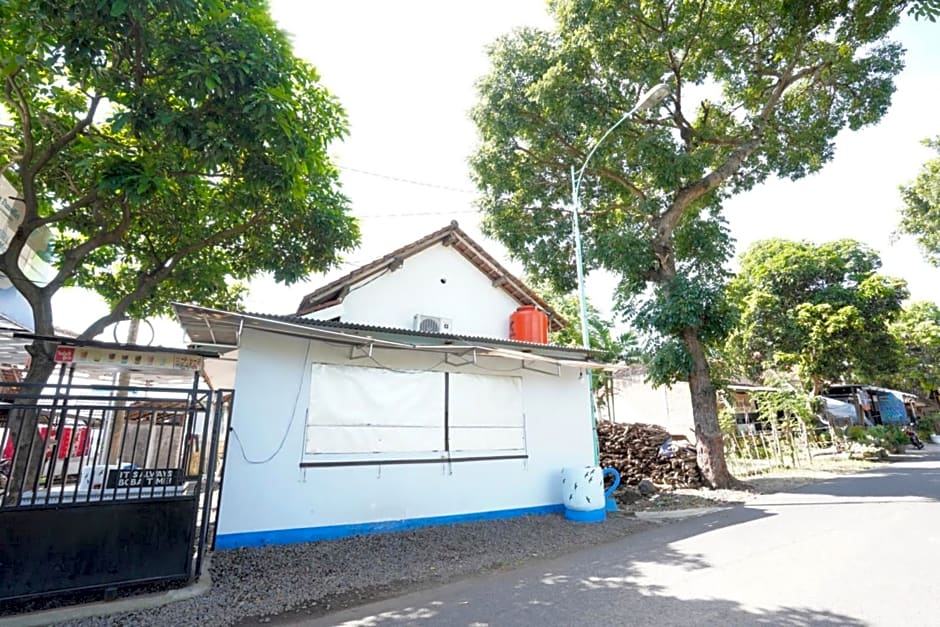 SPOT ON 92476 Sobat Ijen Traveller Homestay