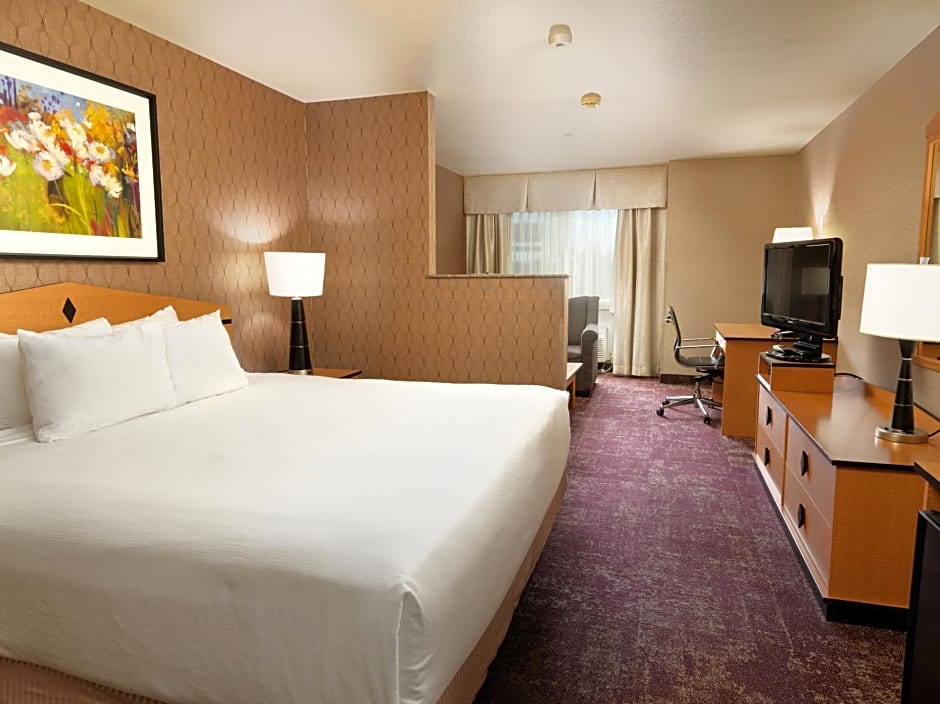 Crystal Inn Hotel & Suites - West Valley City