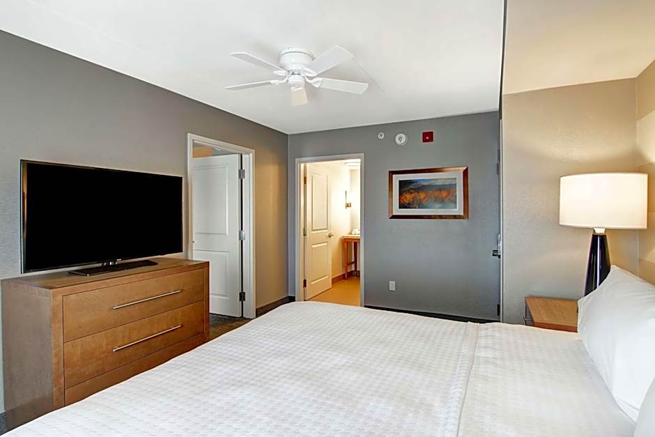 Homewood Suites by Hilton Ottawa-Kanata