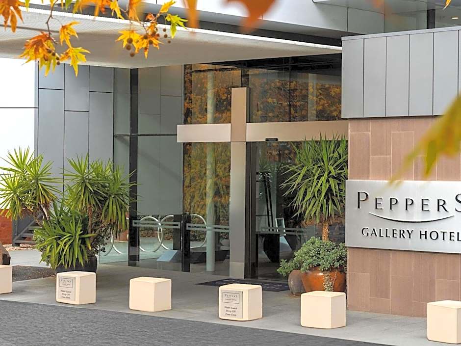 Peppers Gallery Hotel
