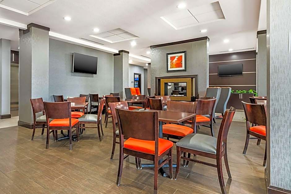 Best Western Plus Cowetas 1st Hotel