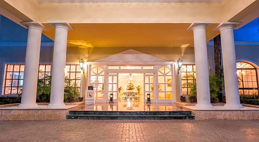 Bahia Principe Grand Cayacoa