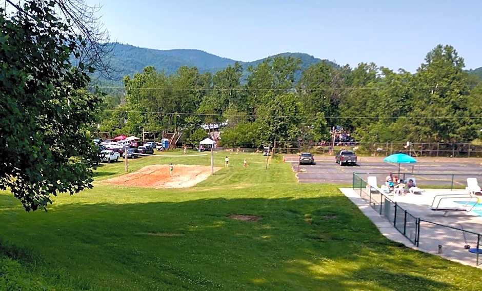 Graves Mountain Farm & Lodges