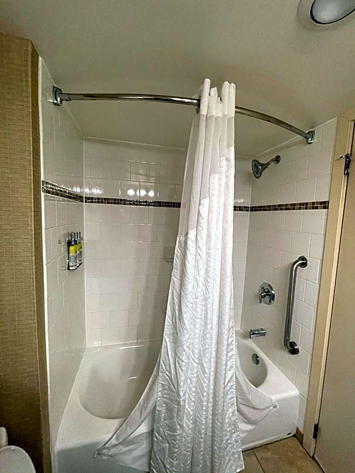 Holiday Inn Express Philadelphia Penns Landing By IHG