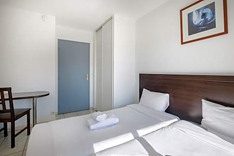 Superior Studio (2 Adults)