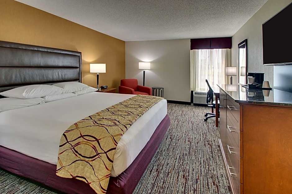 Drury Inn and Suites Bowling Green