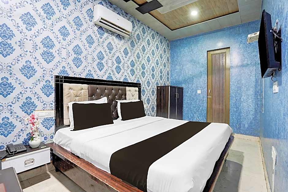 Super Hotel O Zirakpur City Court Complex Formerly The Platinum