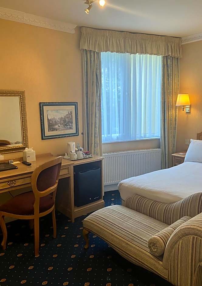 Welbeck Hotel & Apartments IOM