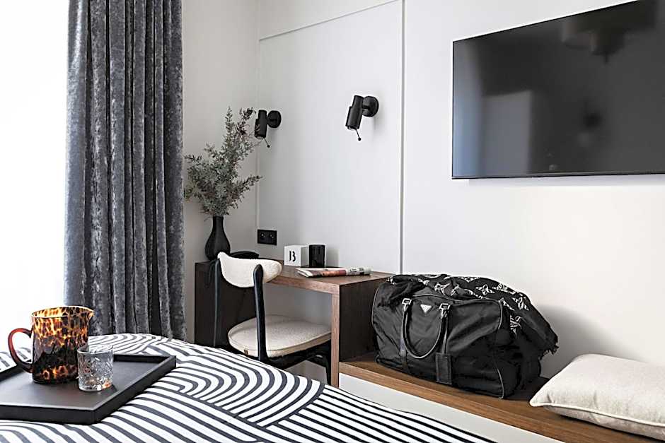 Best Western Premier The Blake Paris Gare Saint Lazare