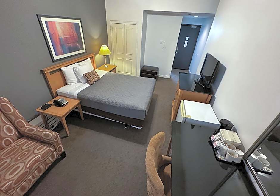 The Met Hotel
