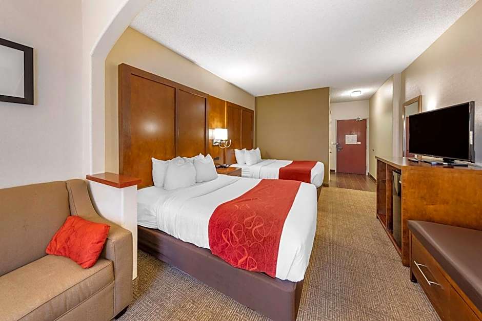 Comfort Suites Near Six Flags Magic Mountain