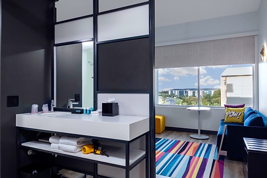 Aloft Orlando Lake Buena Vista