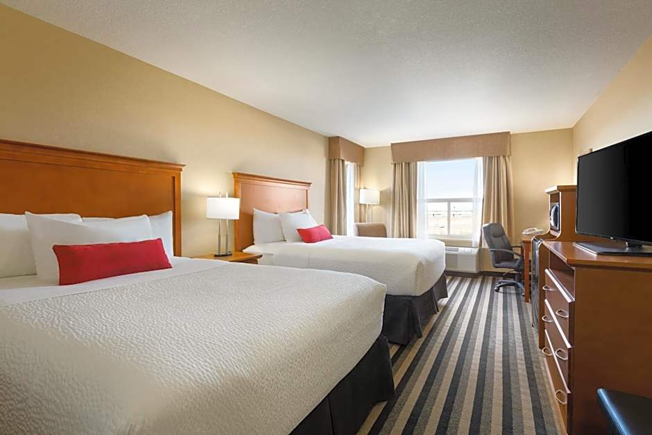 Days Inn & Suites by Wyndham Edmonton Airport