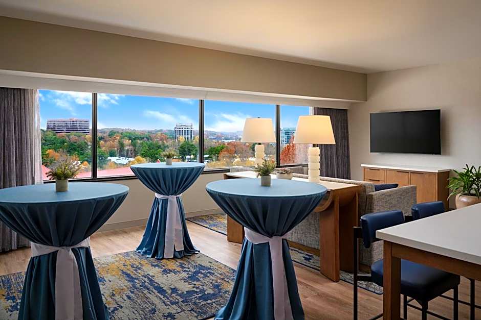 Hyatt Regency Suites Atlanta Northwest