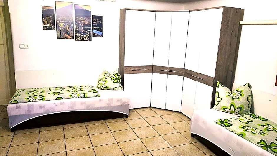 Hostel Maros