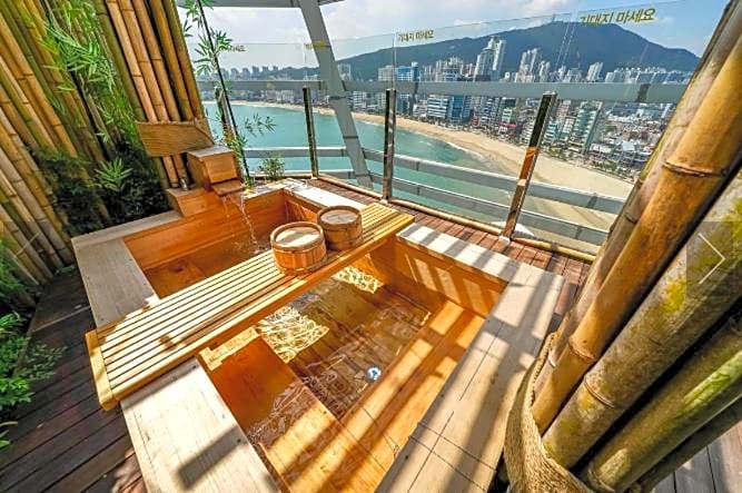 Gwanganli The Club Hotel