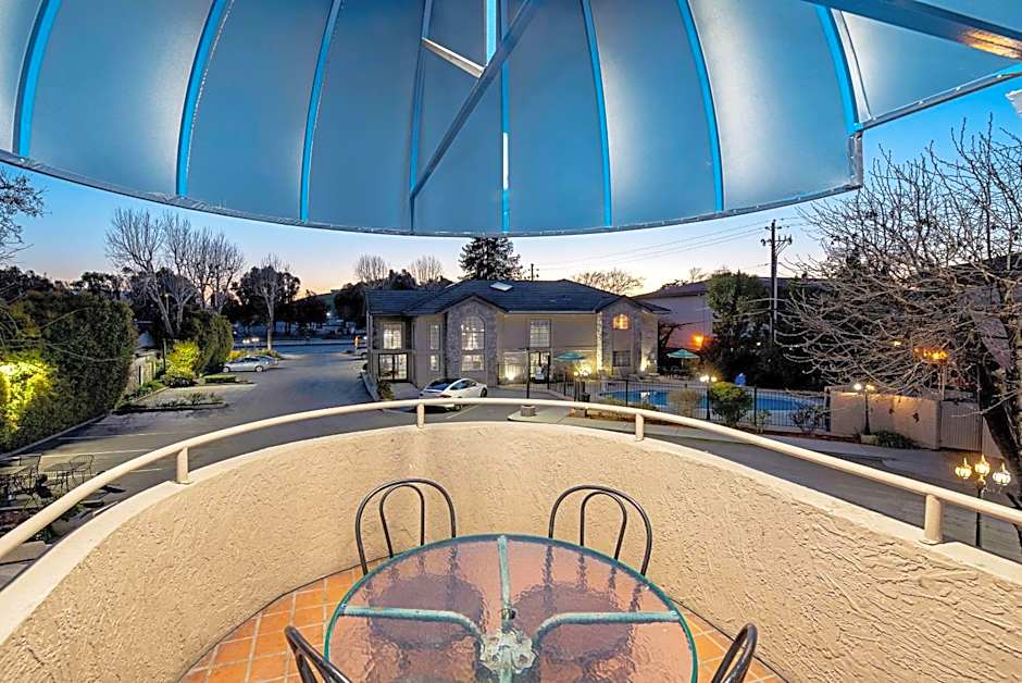 Clarion Inn Silicon Valley