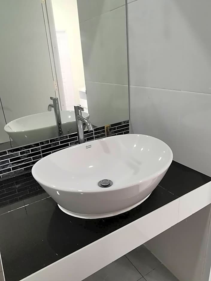 NST Boutique เอ็นเอสทีบูทีค