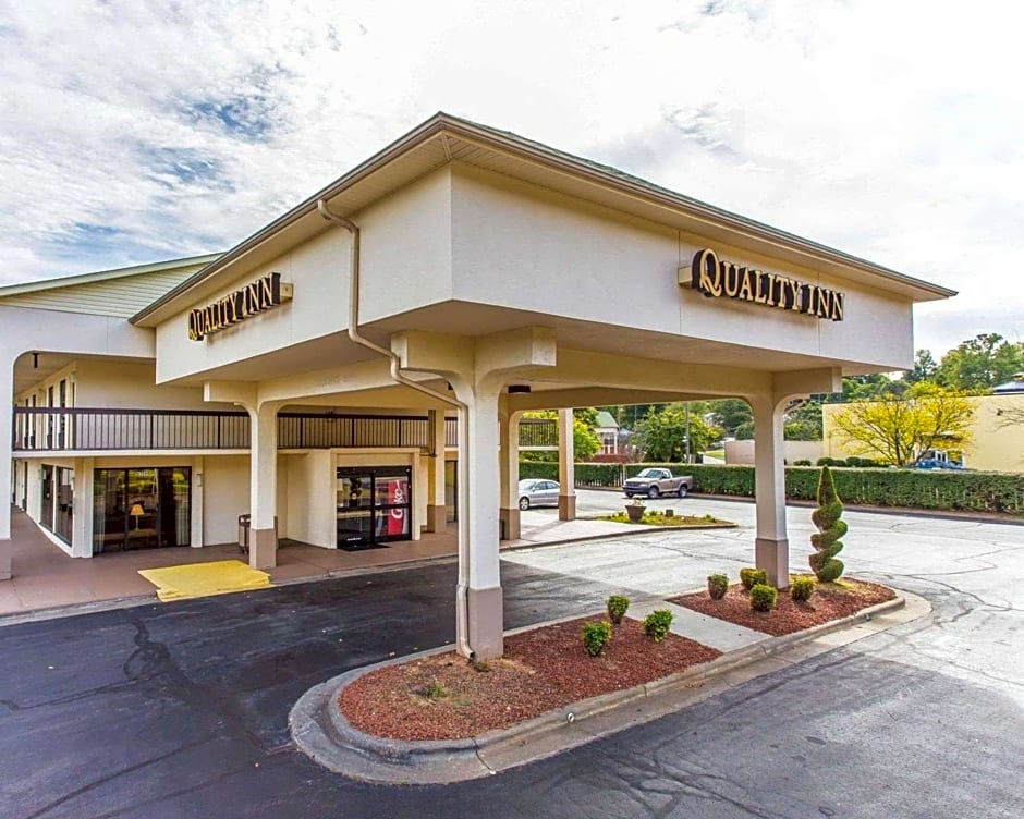 Quality Inn University Winston Salem