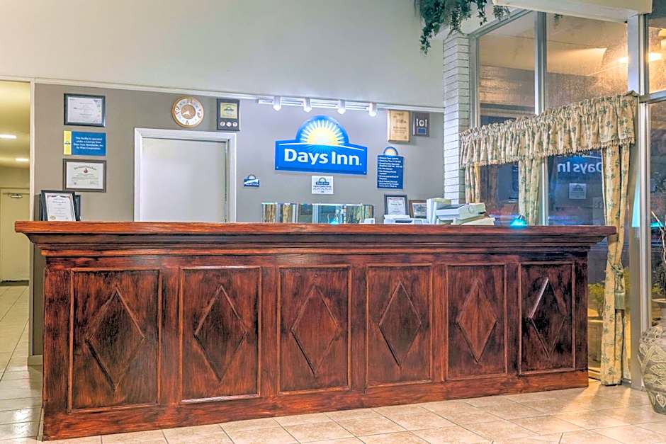 Days Inn by Wyndham Leesville