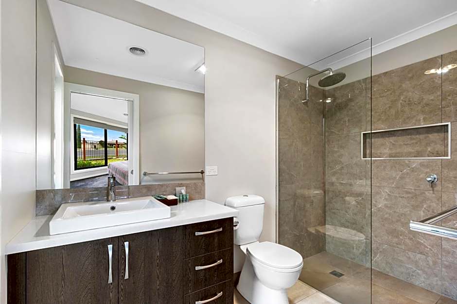 The Aspen & Apartments