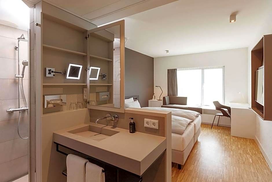 Vienna House by Wyndham Ernst Leitz Wetzlar