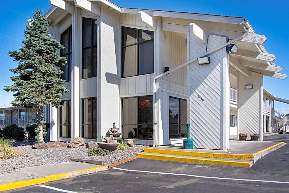 Motel 6-Madras, OR