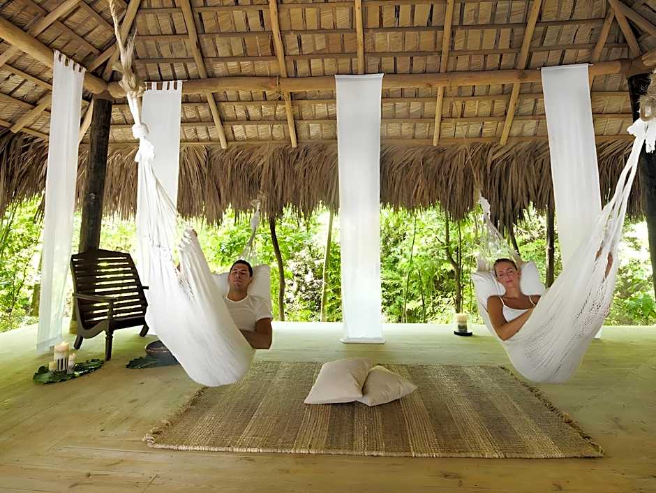 Casa Bonita Tropical Lodge