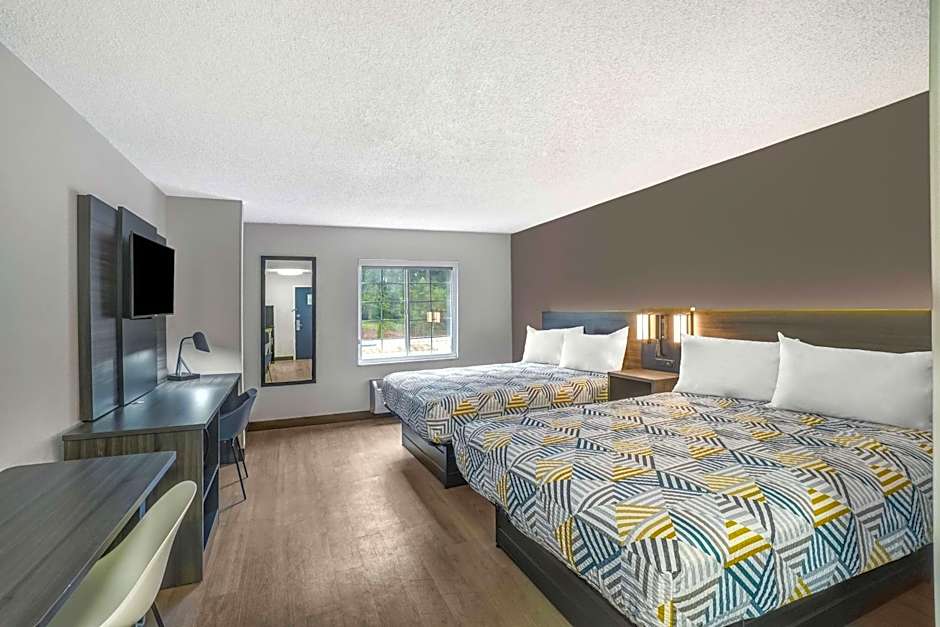 Studio 6 Duluth GA Near Gas South District