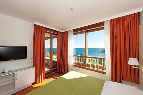 Premium Sea View Suite with Balcony