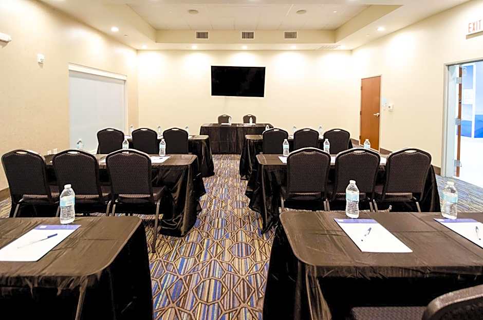 Holiday Inn Express And Suites Taylor By IHG