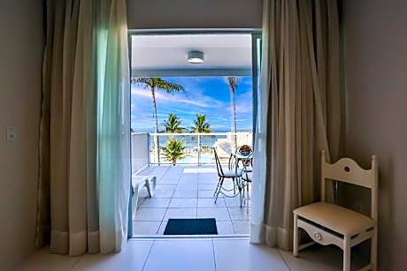 Luxury Suite ocean view capacity 02