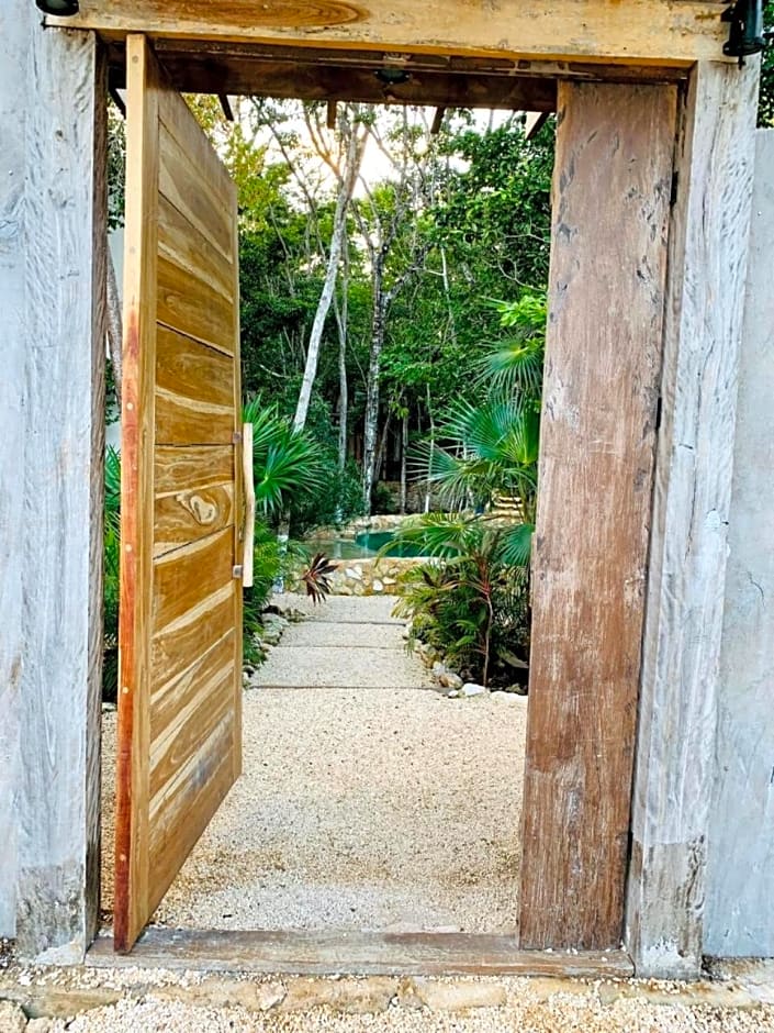 Nahouse Jungle Lodges