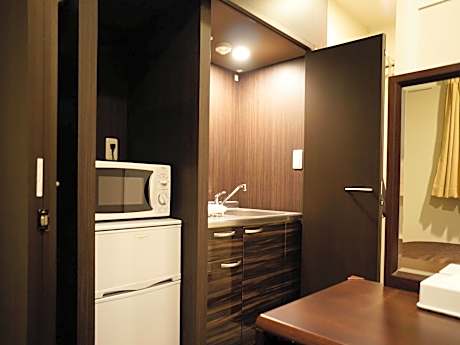 Deluxe Small Double Room - Smoking