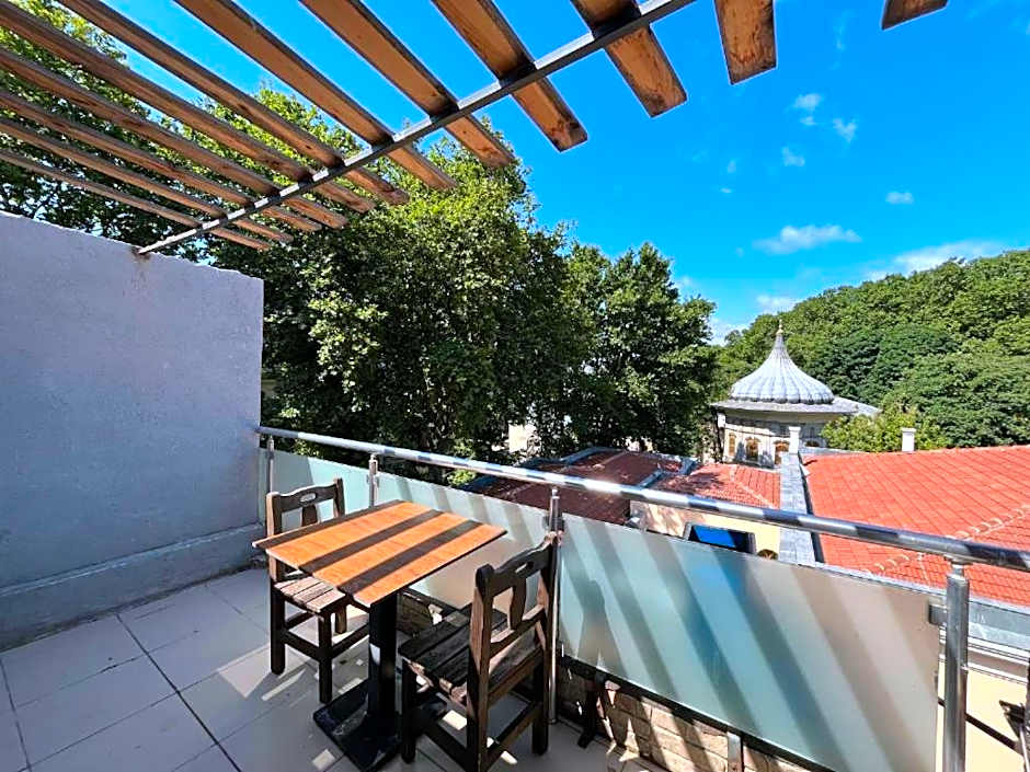 Photo 1 of 15 of Deluxe, Balcony