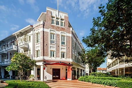 Maxwell Reserve Singapore, Autograph Collection