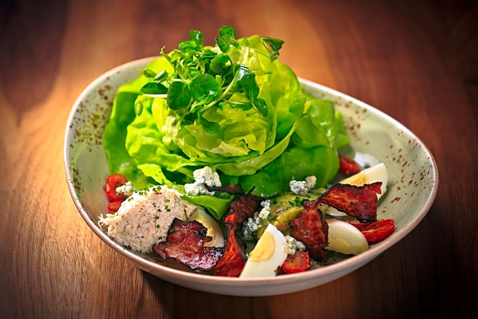 Delta Hotels by Marriott Victoria Ocean Pointe Resort