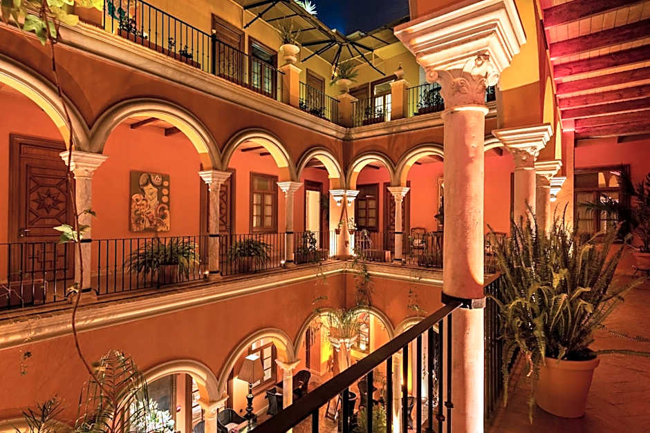 Hotel Casa Del Poeta