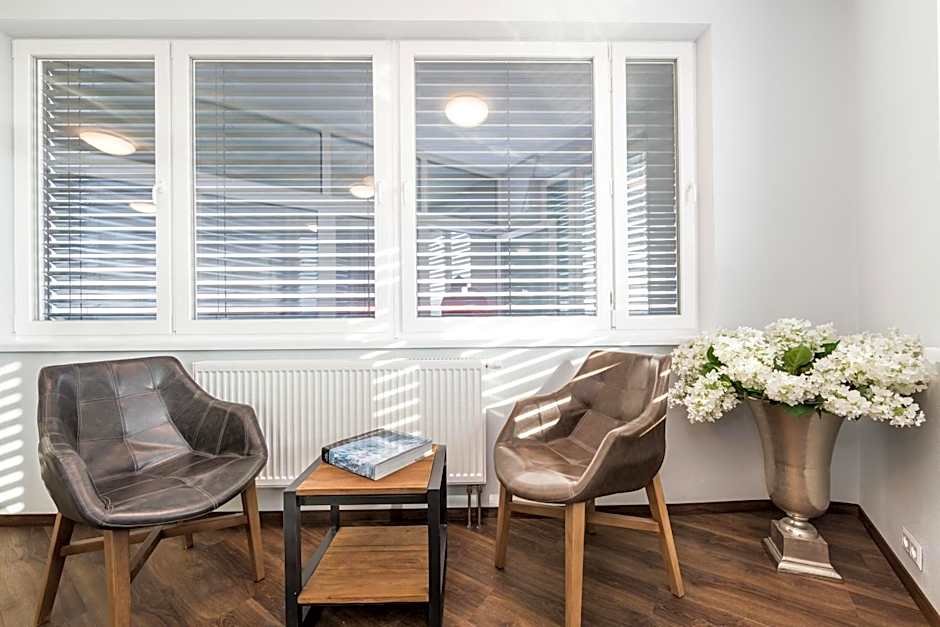 Barok Hotel and Apartments