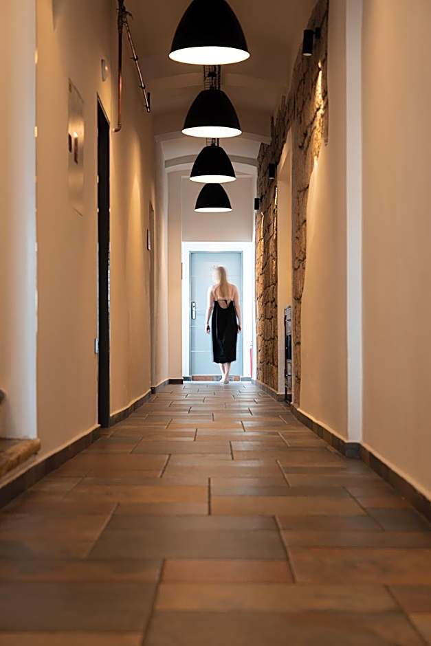 ART Hostel & Apartments