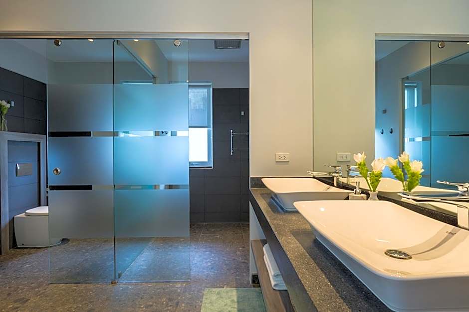 Panoramic Duplex Studio