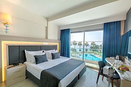 Standard Double or Twin Room with Sea View