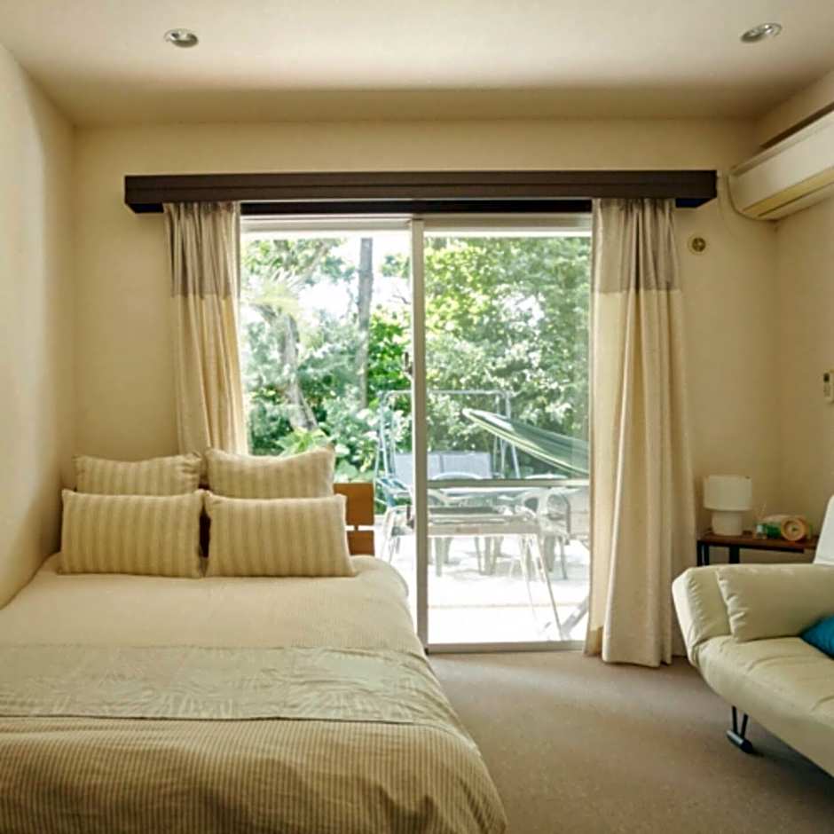 Scallop Beach Condominium