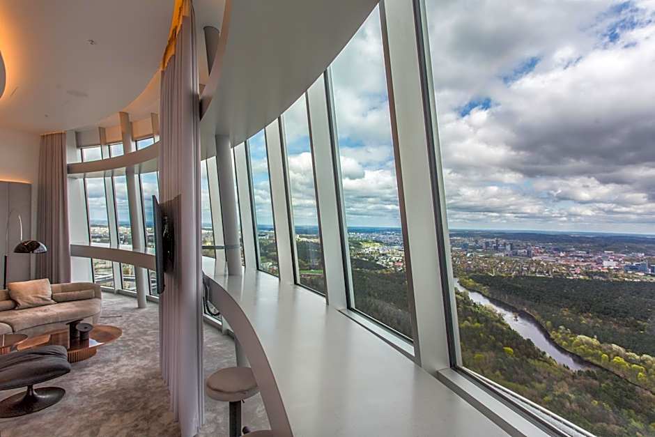 Vilnius TV Tower Apartments DEBESYS