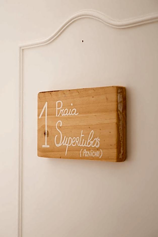 SUPERTUBOS HOUSE Peniche