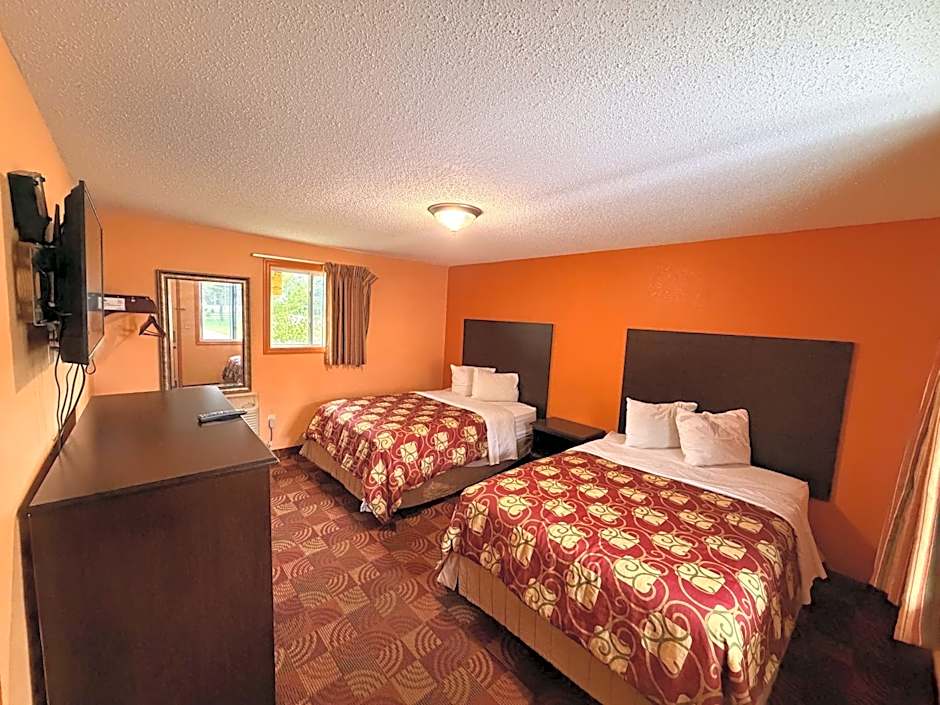 BLUE SKY INN Glens Falls-Saratoga-Lake George